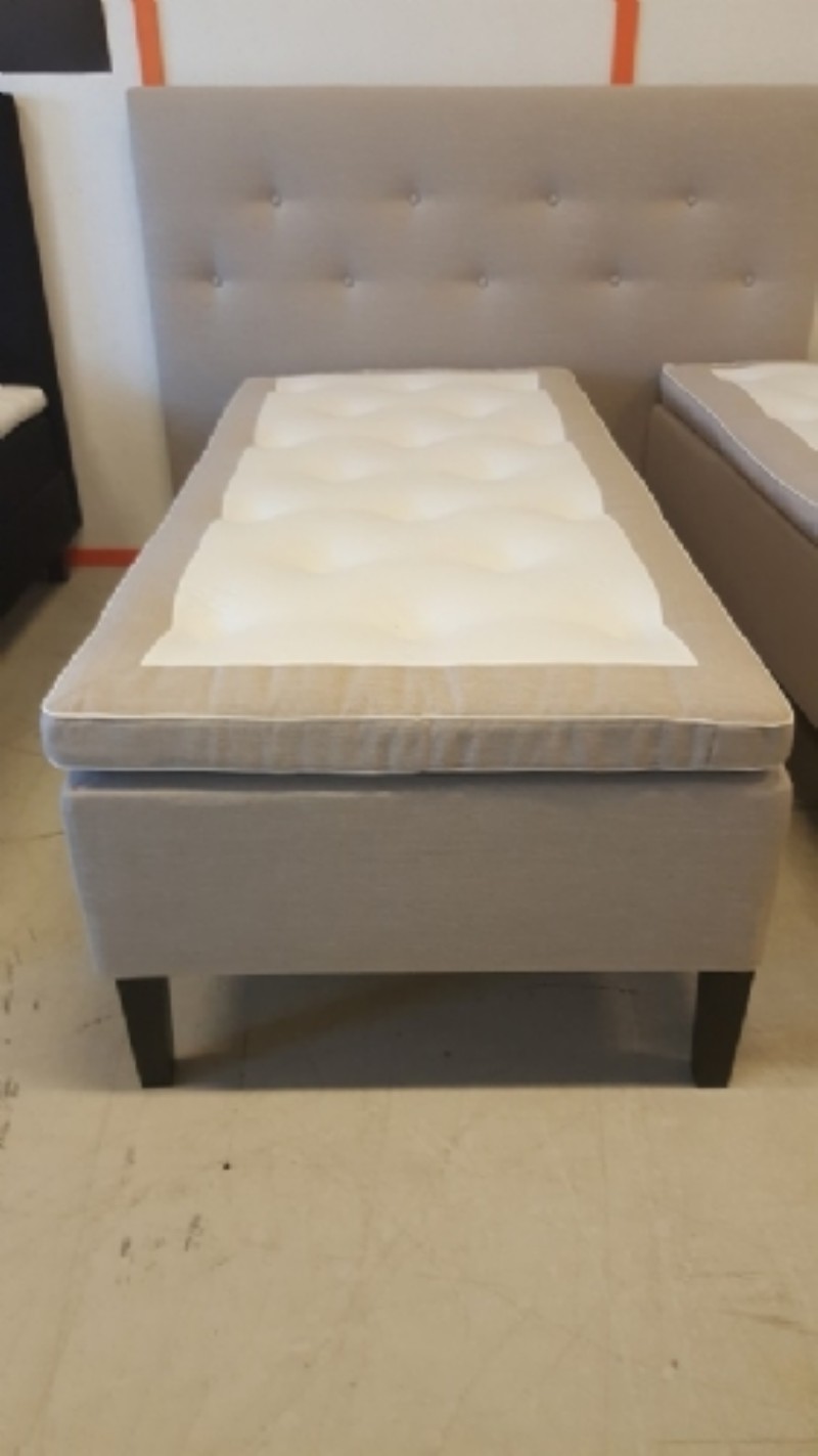 Luna ramsäng 90*200 cm inari 91 ljusgrå Latex bm medium